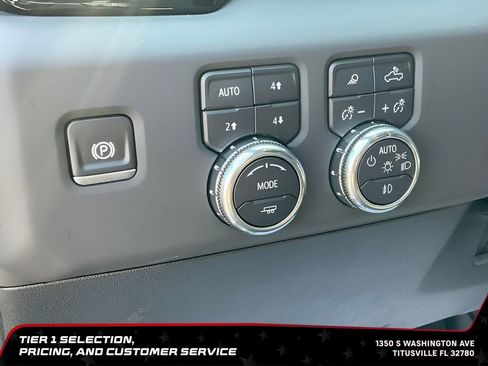 Used 2025 GMC Sierra 2500 AT4 w/ AT4 Premium Plus Package AWD/4WD image 23