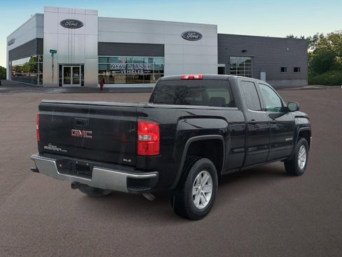 Used 2019 GMC Sierra 1500 SLE w/ SLE Value Package AWD/4WD image 11