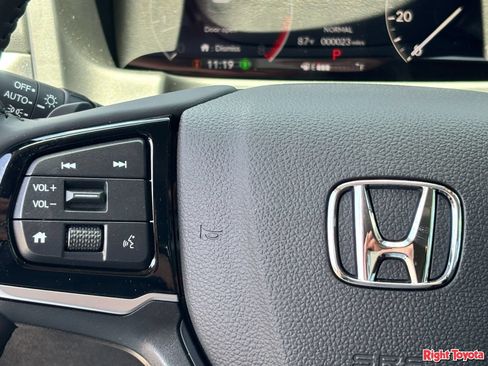Used 2026 Honda Odyssey EX-L image 23