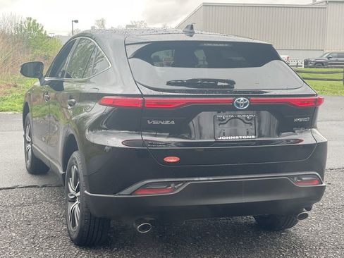 Certified 2022 Toyota Venza LE AWD/4WD image 13