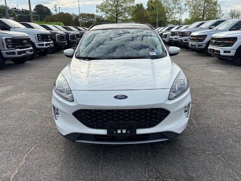 Certified 2022 Ford Escape SEL FWD image 2