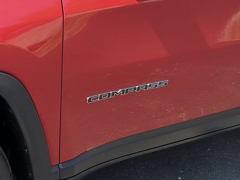 Used 2025 Jeep Compass Limited AWD/4WD image 12