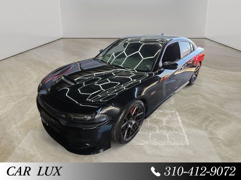 Used 2017 Dodge Charger R/T Scat Pack w/ Technology Group RWD image 16