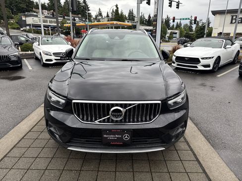 Used 2021 Volvo XC40 T5 Inscription w/ Advanced Package AWD/4WD image 2