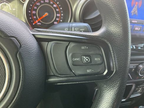 Used 2018 Jeep Wrangler Unlimited Sport image 20