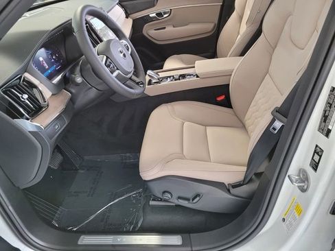 New 2026 Volvo XC90 B5 Plus w/ Protection Package Premier image 9