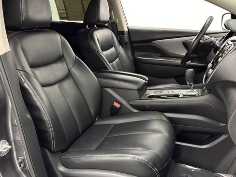 Used 2022 Nissan Murano SV FWD image 37