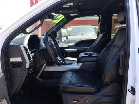 Used 2015 Ford F150 Lariat w/ Equipment Group 502A Luxury AWD/4WD image 14