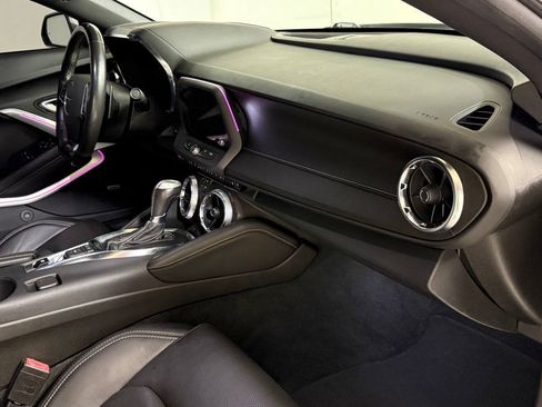 Used 2022 Chevrolet Camaro SS RWD image 27
