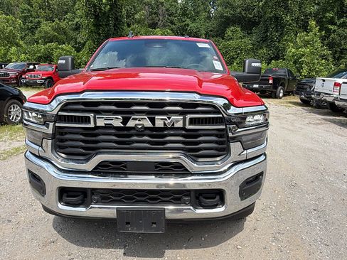 Used 2026 RAM 2500 Big Horn AWD/4WD image 3