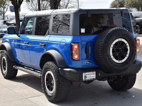 Used 2022 Ford Bronco Badlands image 10