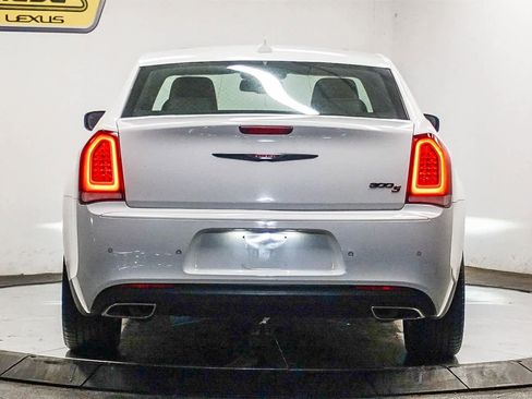 Used 2022 Chrysler 300 S image 3