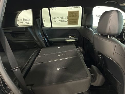 Used 2025 Mercedes-Benz GLB 250 GLB 250 image 23