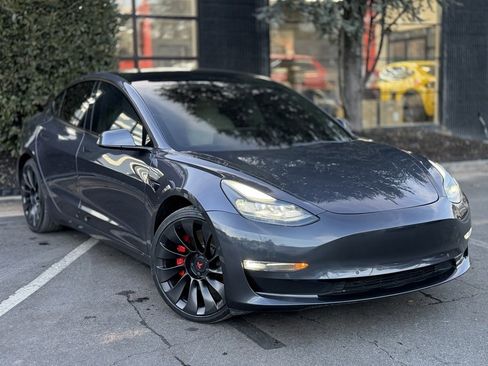 Used 2022 Tesla Model 3 Performance image 7