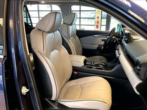 Used 2023 Honda Pilot Elite image 8