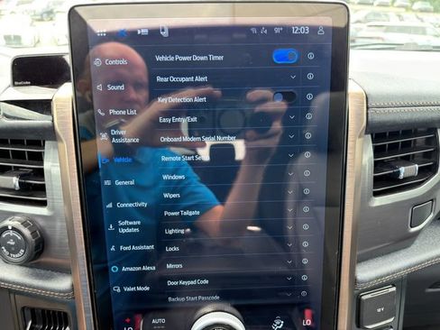 Used 2025 Ford F150 Lightning Lariat AWD/4WD image 41