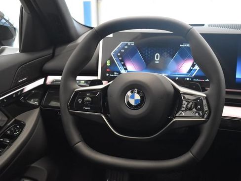 New 2027 BMW 530i xDrive w/ Premium Package AWD/4WD image 24