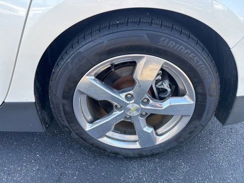 Used 2013 Chevrolet Volt Premium w/ Premium Trim Package FWD image 17