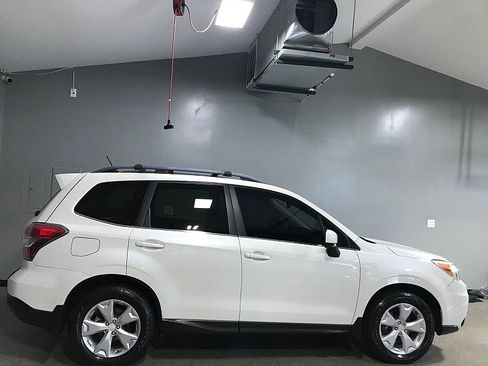 Used 2015 Subaru Forester 2.5i Limited w/ Popular Package #2 AWD/4WD image 2