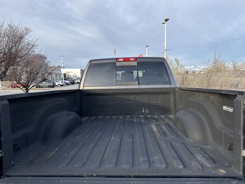 Used 2017 RAM 2500 Big Horn image 23