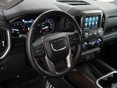 Used 2020 GMC Sierra 1500 Denali w/ Denali Ultimate Package AWD/4WD image 17