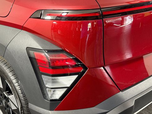 Used 2024 Hyundai Kona SEL FWD image 36