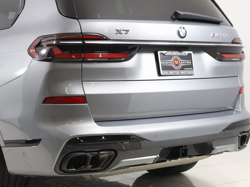 Used 2023 BMW X7 M60i w/ Executive Package image 30