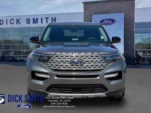 Certified 2022 Ford Explorer Limited w/ Limited Technology Package RWD image 2
