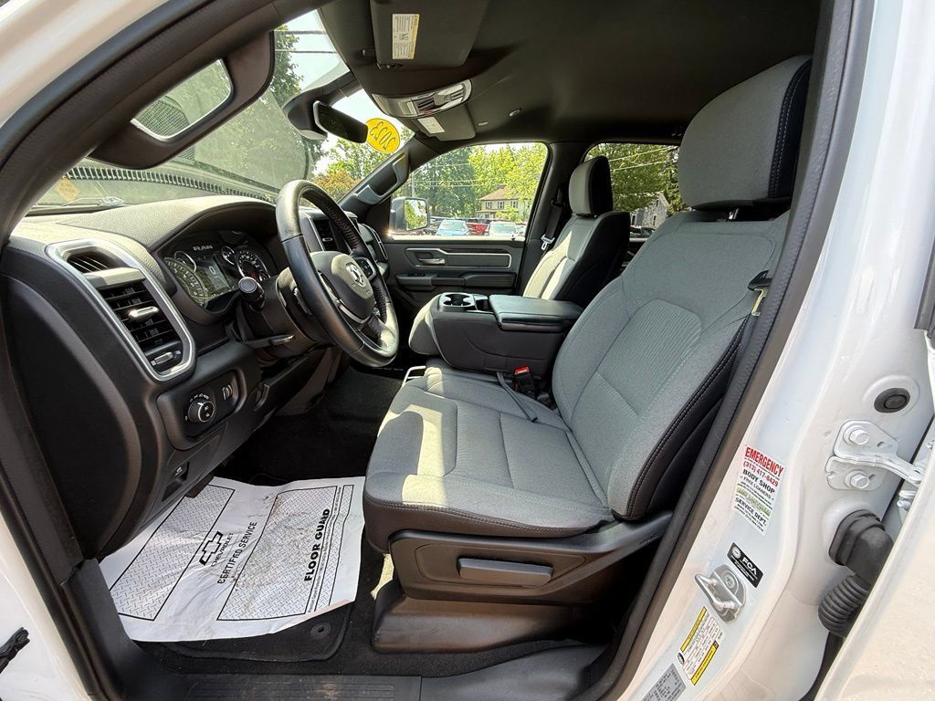 Used 2023 RAM 1500 Big Horn AWD/4WD image 16