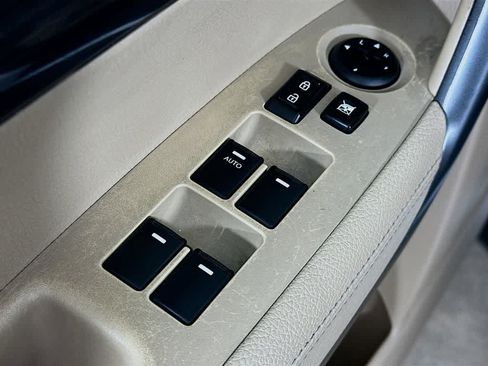 Used 2013 Kia Sorento LX w/ Convenience Pkg FWD image 28
