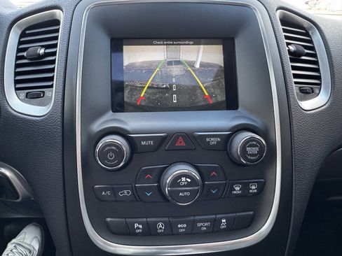 Used 2019 Dodge Durango SXT image 19