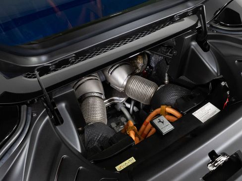 Used 2024 Ferrari 296 GTS RWD image 21