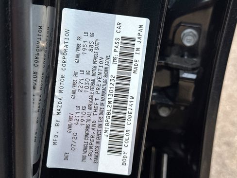 Used 2021 MAZDA MAZDA3 s image 34