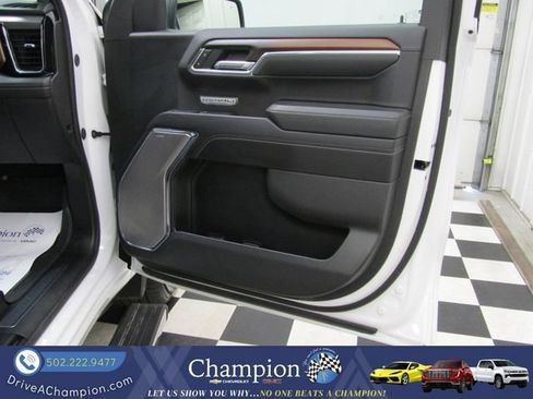 Used 2024 GMC Sierra 1500 Denali AWD/4WD image 55