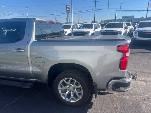 Used 2024 Chevrolet Silverado 1500 RST AWD/4WD image 9