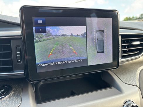 Used 2022 Ford Explorer Timberline w/ Timberline Technology Package AWD/4WD image 17