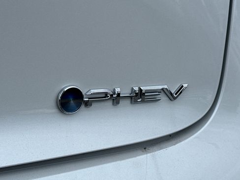 New 2026 Toyota Prius Plug-In Hybrid image 12