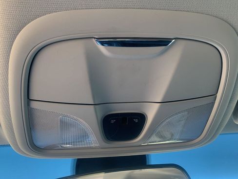 Used 2019 Jeep Cherokee Latitude Plus image 22