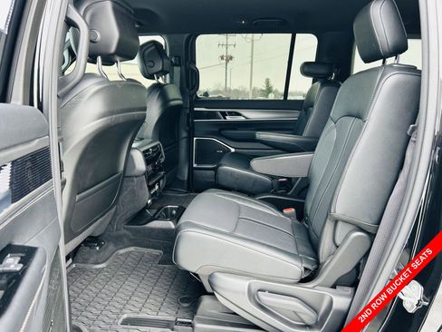 Used 2025 Jeep Wagoneer Series II image 27