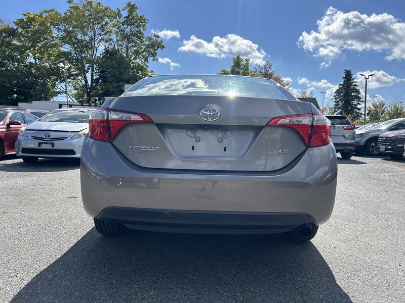 Used 2015 Toyota Corolla LE FWD image 5