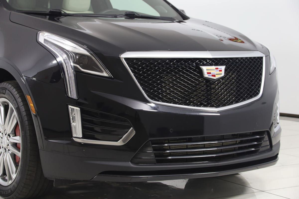 Used 2023 Cadillac XT5 Sportv w/ LPO, Floor Liner Package AWD/4WD image 40