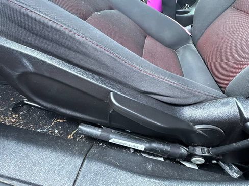 Used 2013 Chevrolet Cruze LT FWD image 9