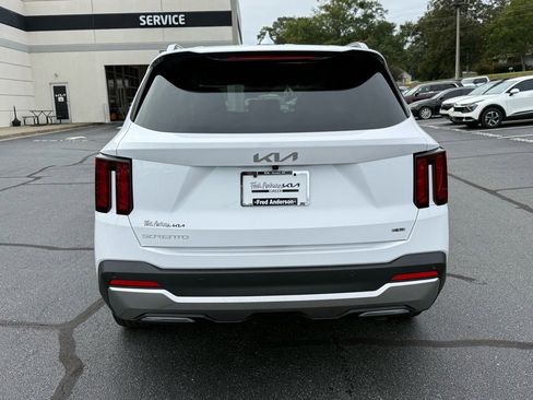 New 2026 Kia Sorento EX image 4