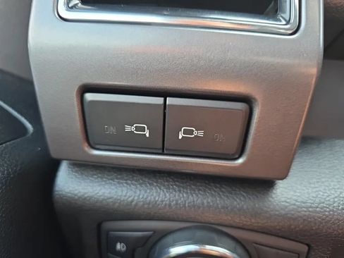 Used 2020 Ford F150 XLT w/ Equipment Group 302A Luxury AWD/4WD image 32