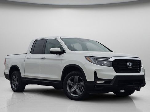Used 2023 Honda Ridgeline RTL-E image 2