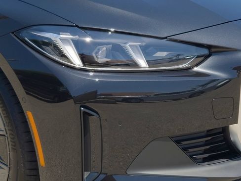 New 2026 BMW i4 eDrive40 w/ Parking Assistance Package RWD image 6