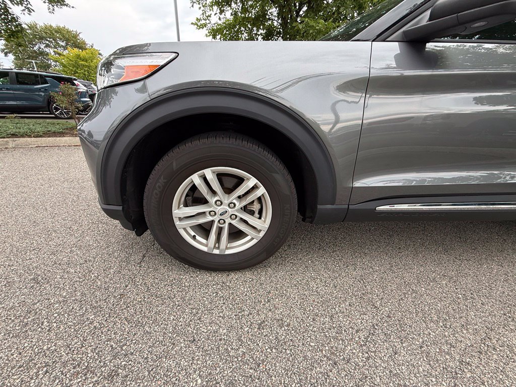 Used 2024 Ford Explorer XLT AWD/4WD image 36
