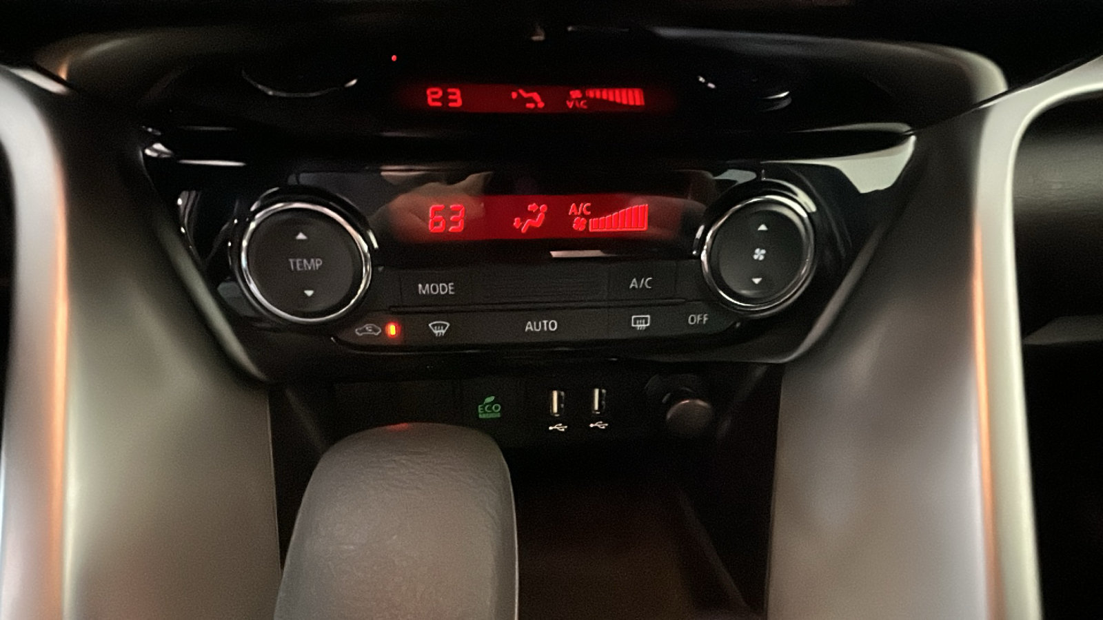 Used 2025 Mitsubishi Eclipse Cross LE AWD/4WD image 24