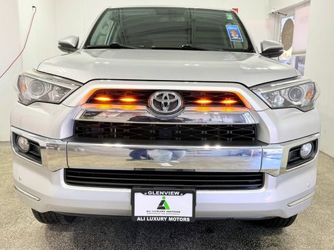 Used 2015 Toyota 4Runner Limited AWD/4WD image 2