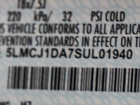 Used 2025 Lincoln Corsair AWD w/ Equipment Group 101A image 29